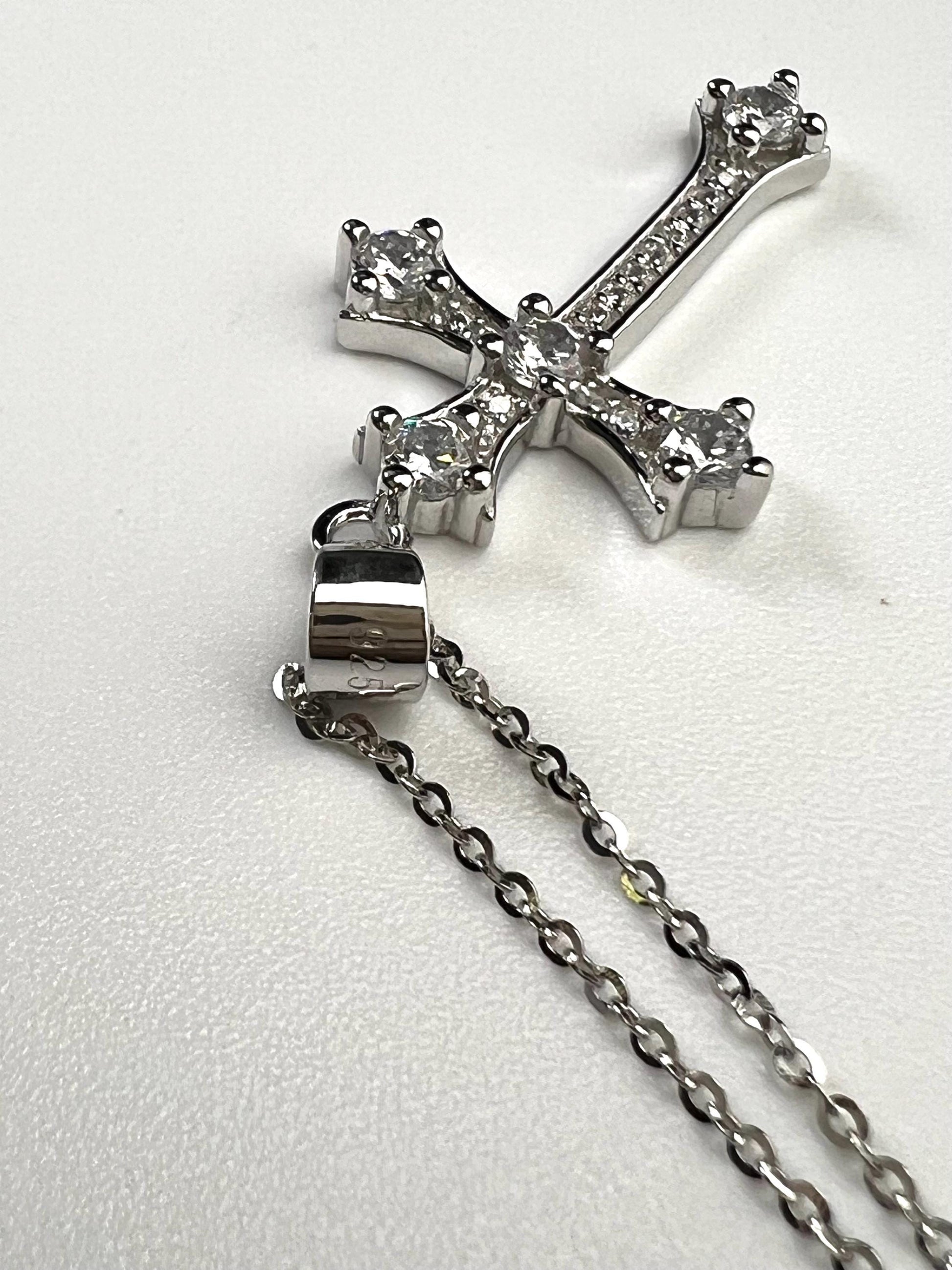 925 Sterling Silver CZ. Diamond setting Cross Pendant Necklace 925 stamped