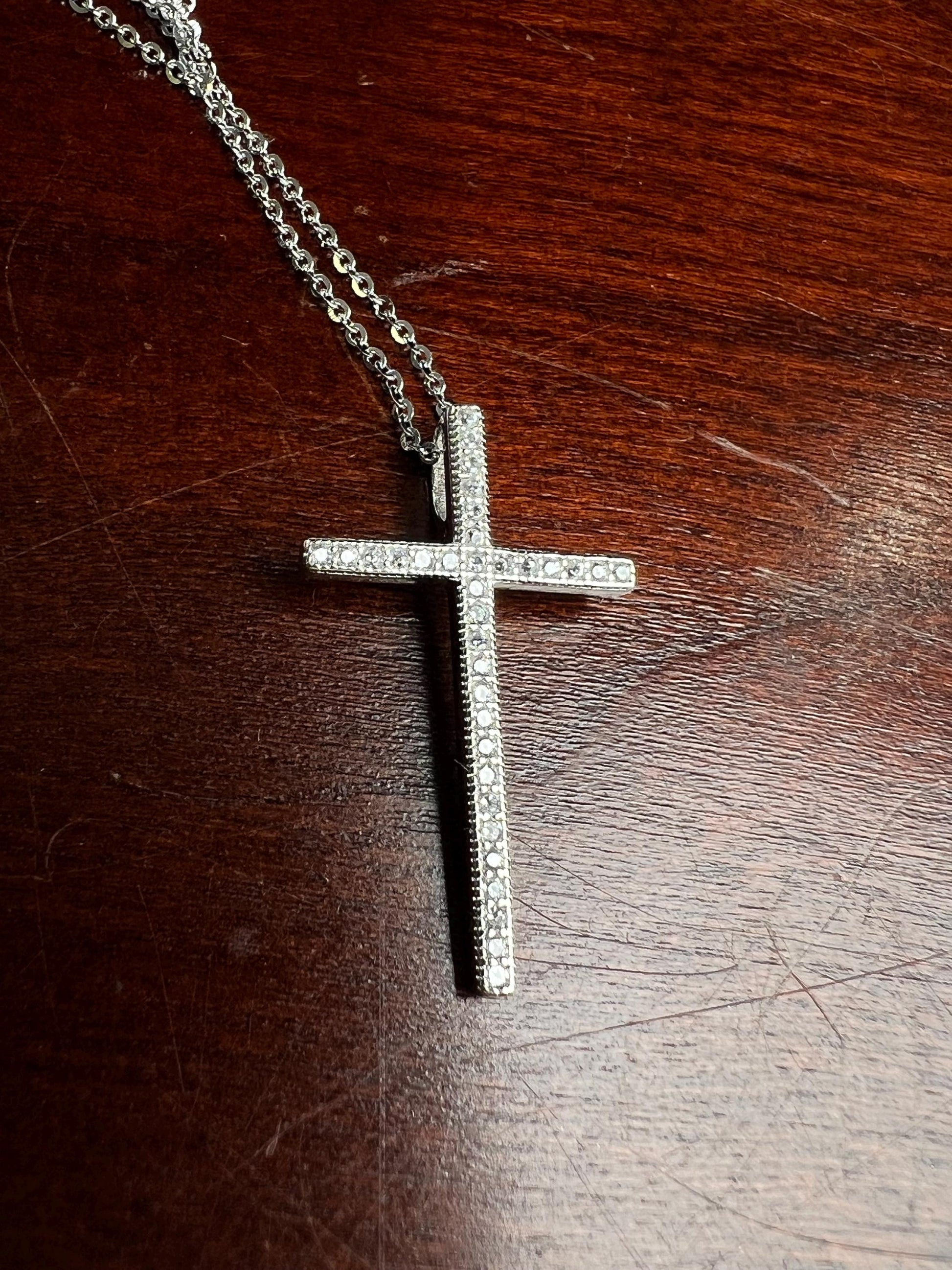 925 Sterling Silver CZ. Diamond setting Cross Pendant Necklace 925 stamped