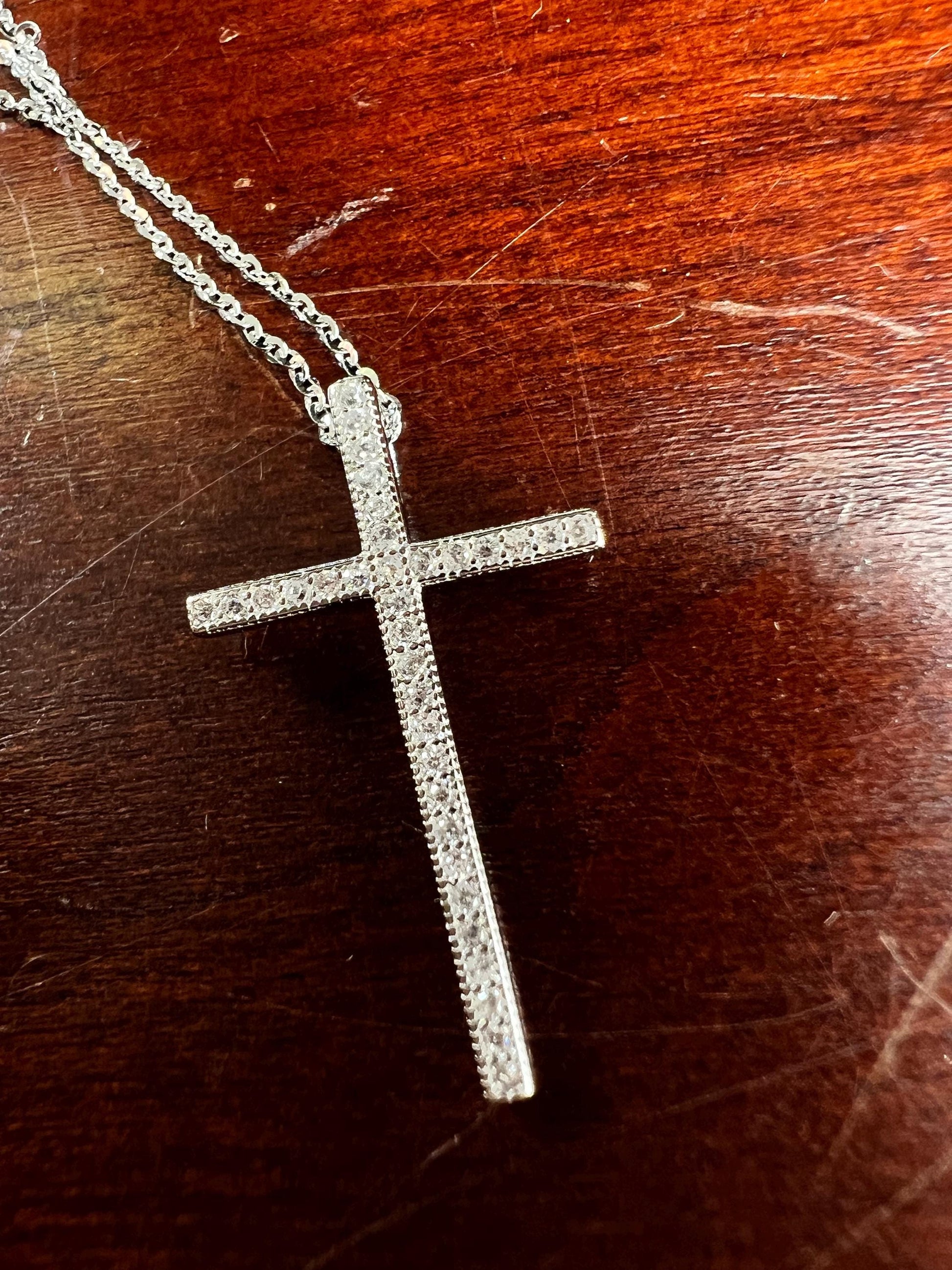 925 Sterling Silver CZ. Diamond setting Cross Pendant Necklace 925 stamped