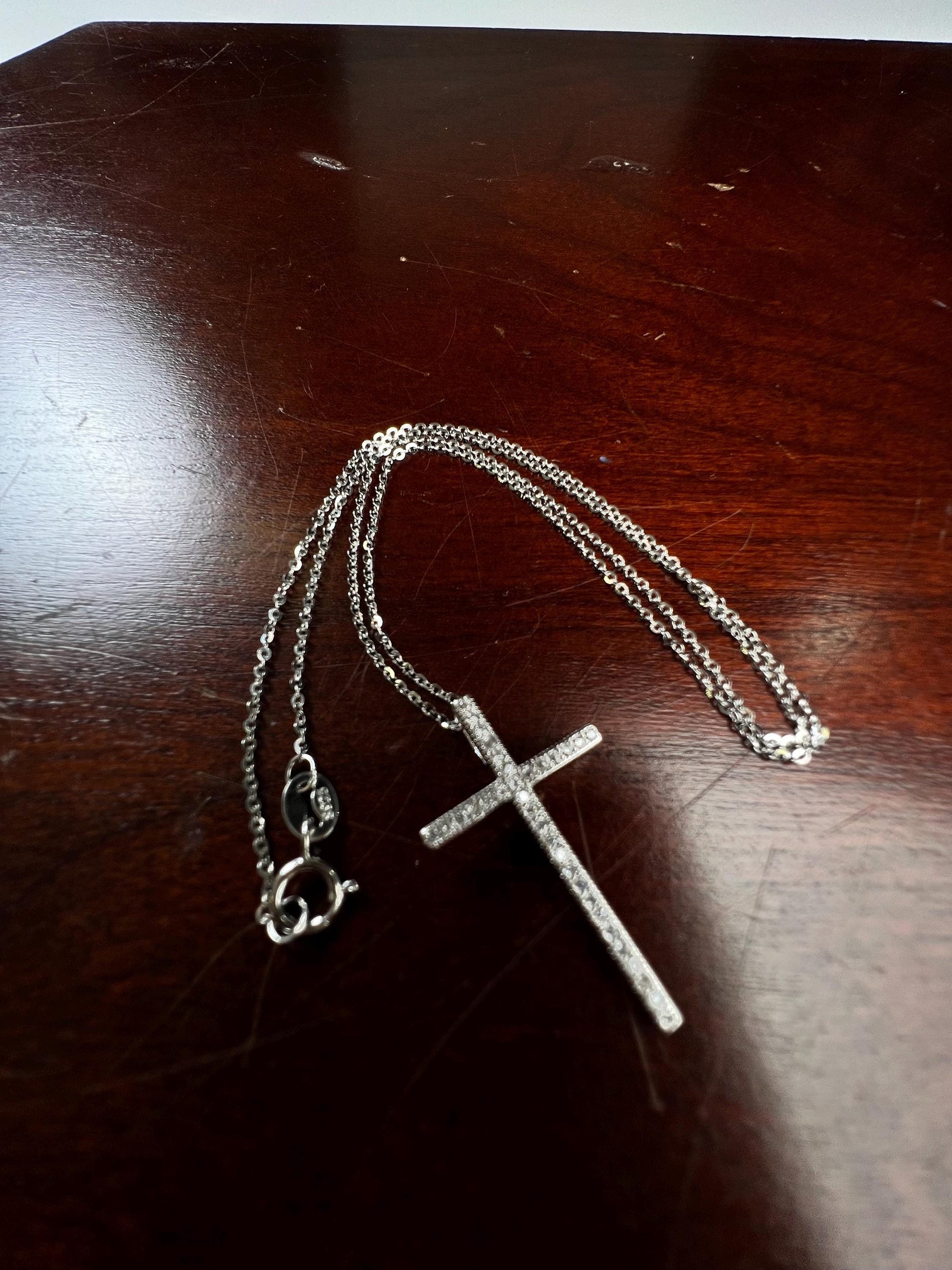 925 Sterling Silver CZ. Diamond setting Cross Pendant Necklace 925 stamped