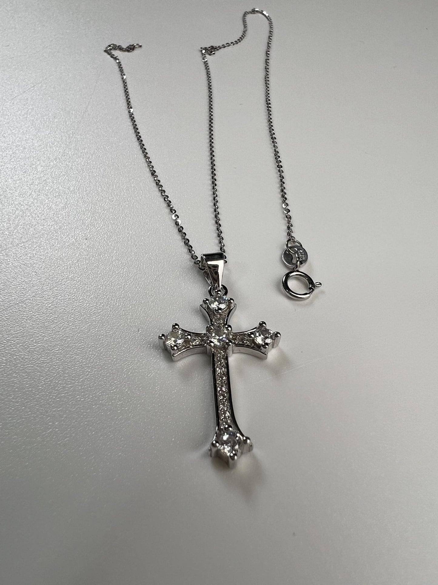 925 Sterling Silver CZ. Diamond setting Cross Pendant Necklace 925 stamped