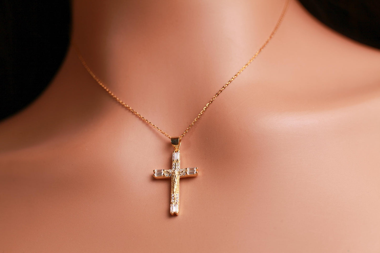 18k Gold Vermeil and 925 Sterling Silver CZ Diamonnd baguette setting Cross Pendant Necklace 925 stamped