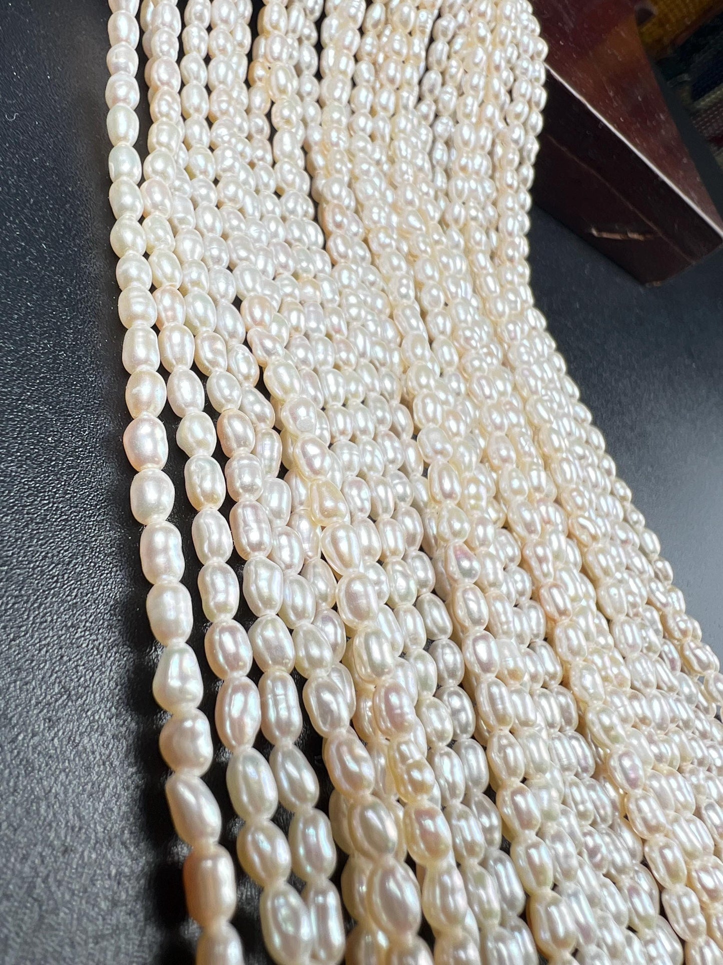 Natural Freshwater pearl Ivory white Rice oval AAA quality pearl cream color 3-4mm tiny pearl 14” full strand