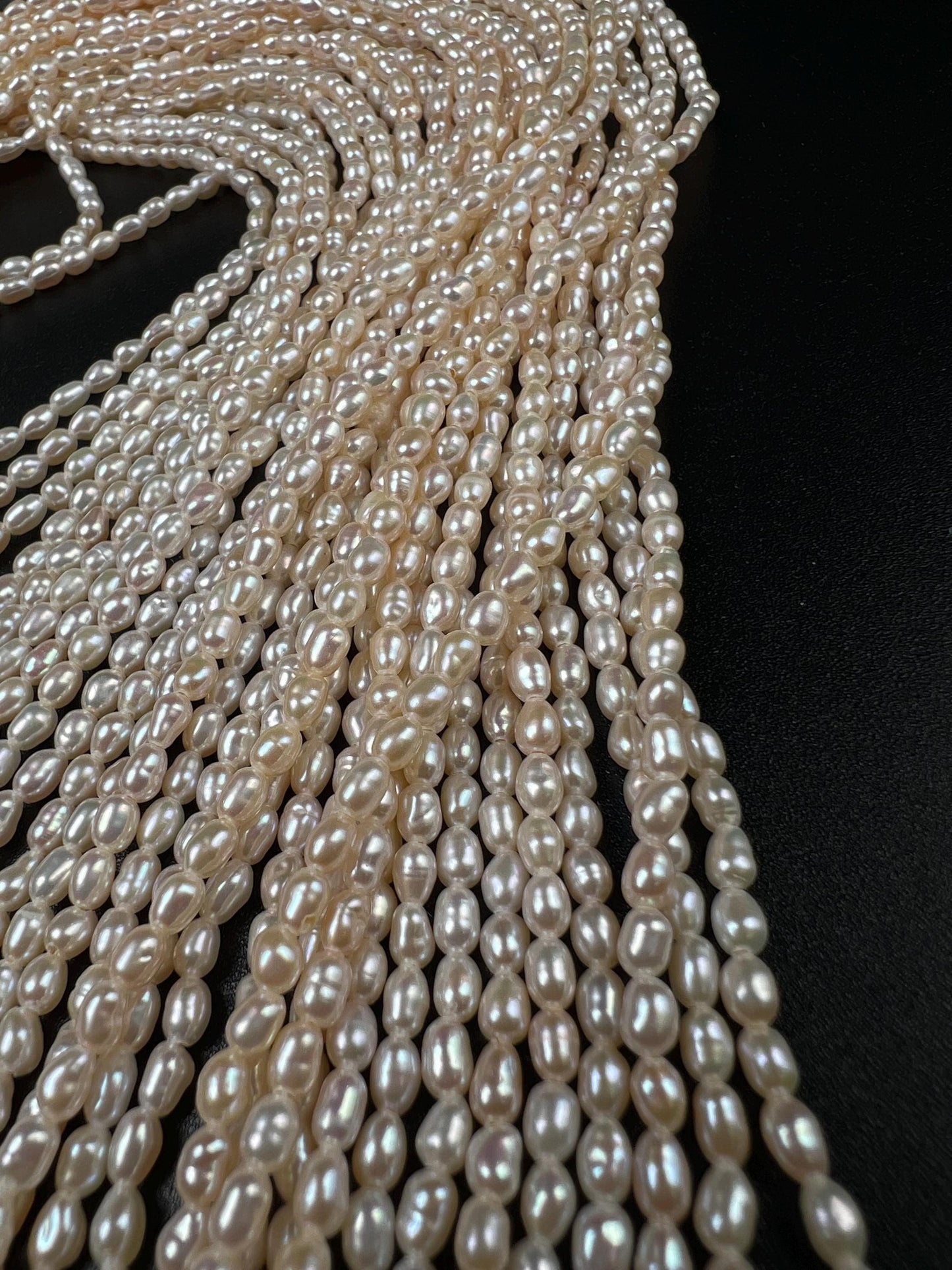 Natural Freshwater pearl Ivory white Rice oval AAA quality pearl cream color 3-4mm tiny pearl 14” full strand