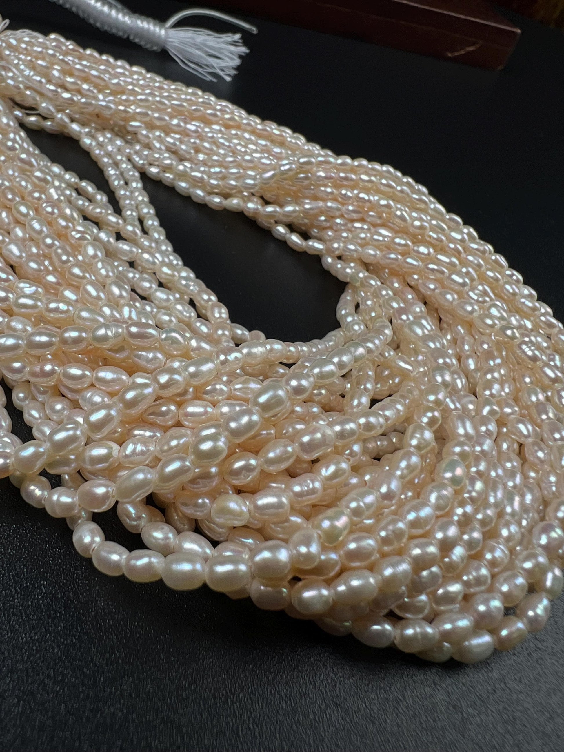 Natural Freshwater pearl Ivory white Rice oval AAA quality pearl cream color 3-4mm tiny pearl 14” full strand