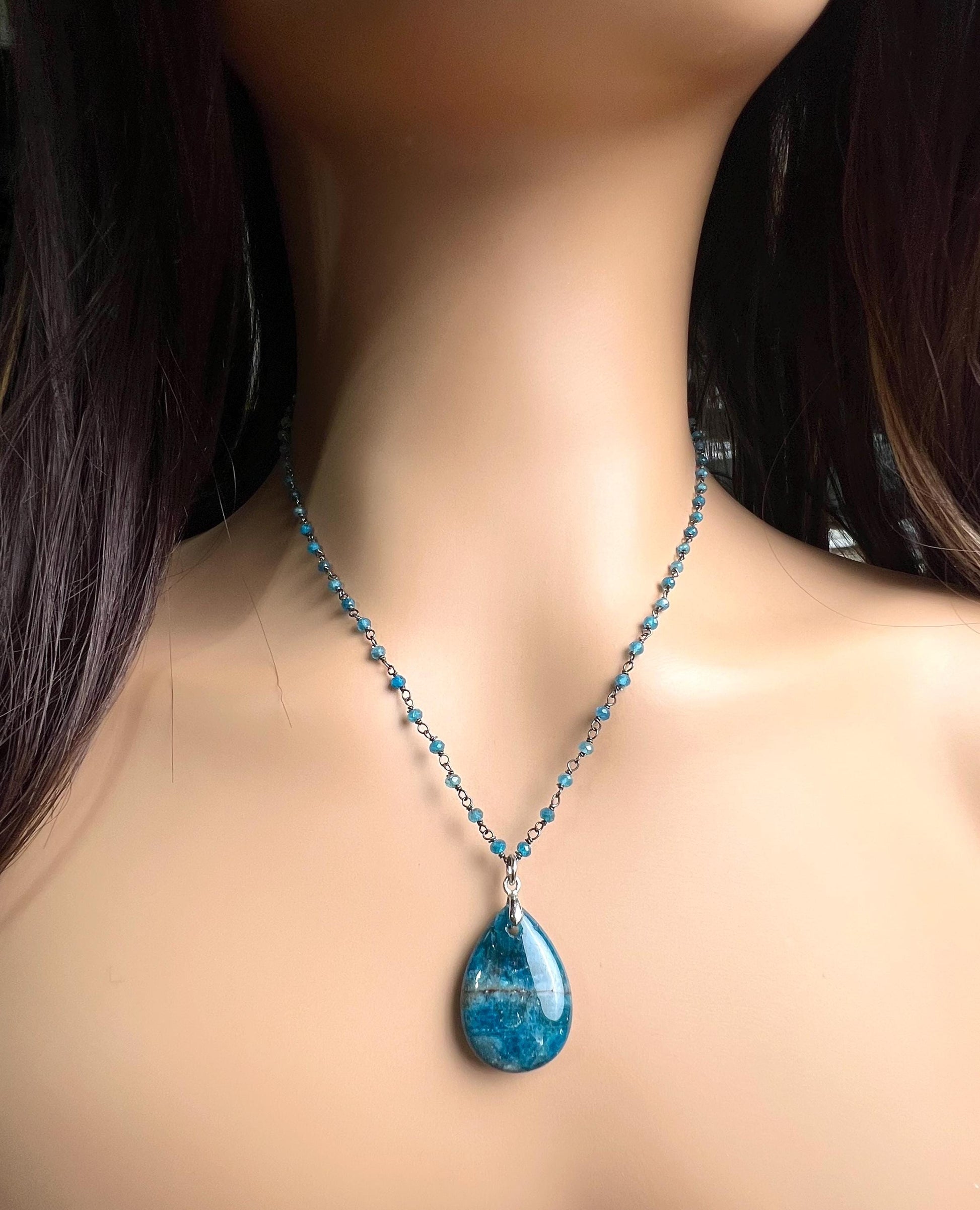 Natural Apatite gemstone drop 18x25mm pendant and chain necklace beautiful pattern smooth pendant and natural Apatite beaded chain