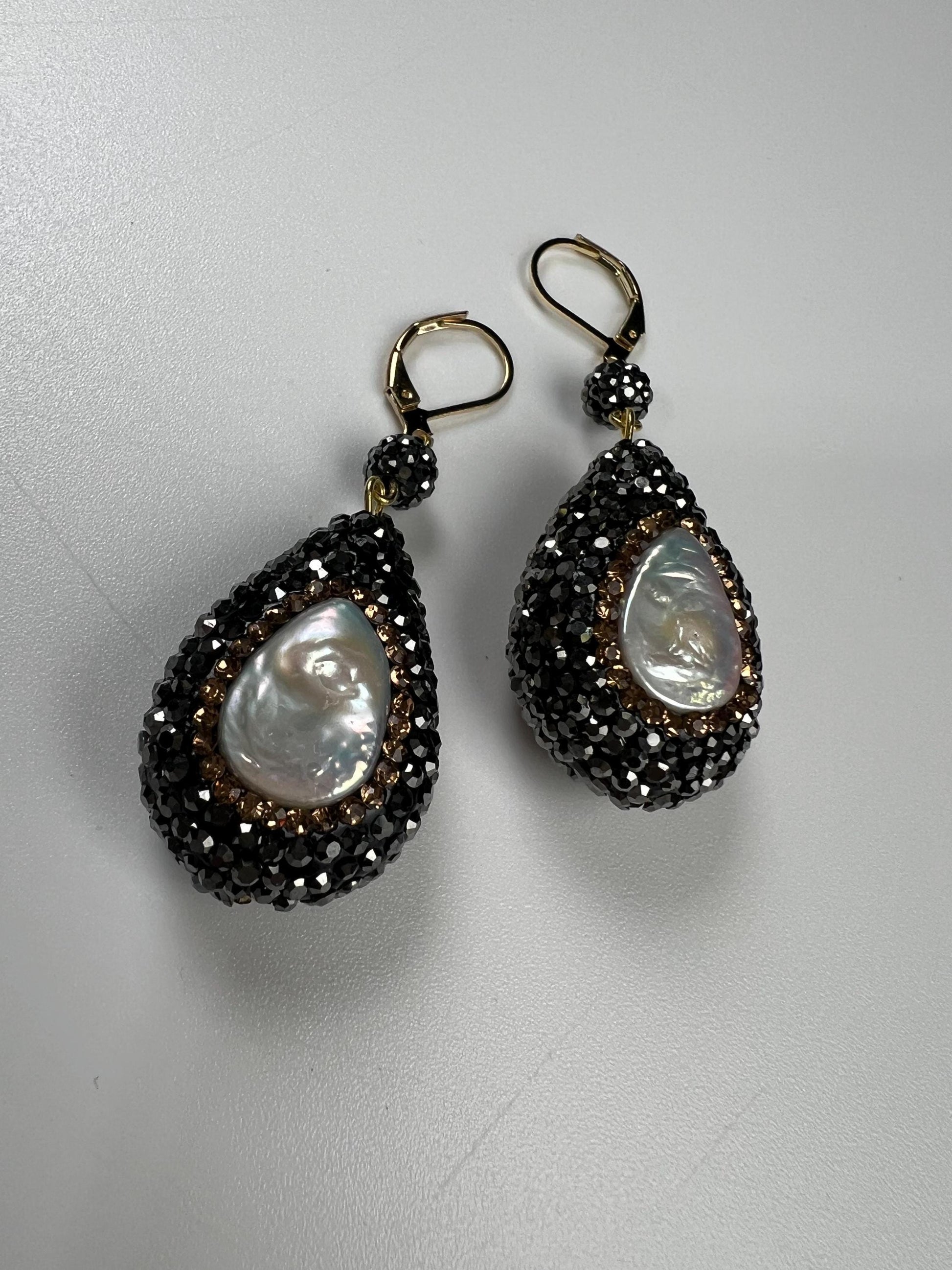 Freshwater coin pearl setting Pave crystal Puff oval drop 20x29mm dangling gold earring. Large and light wt beautiful earrings