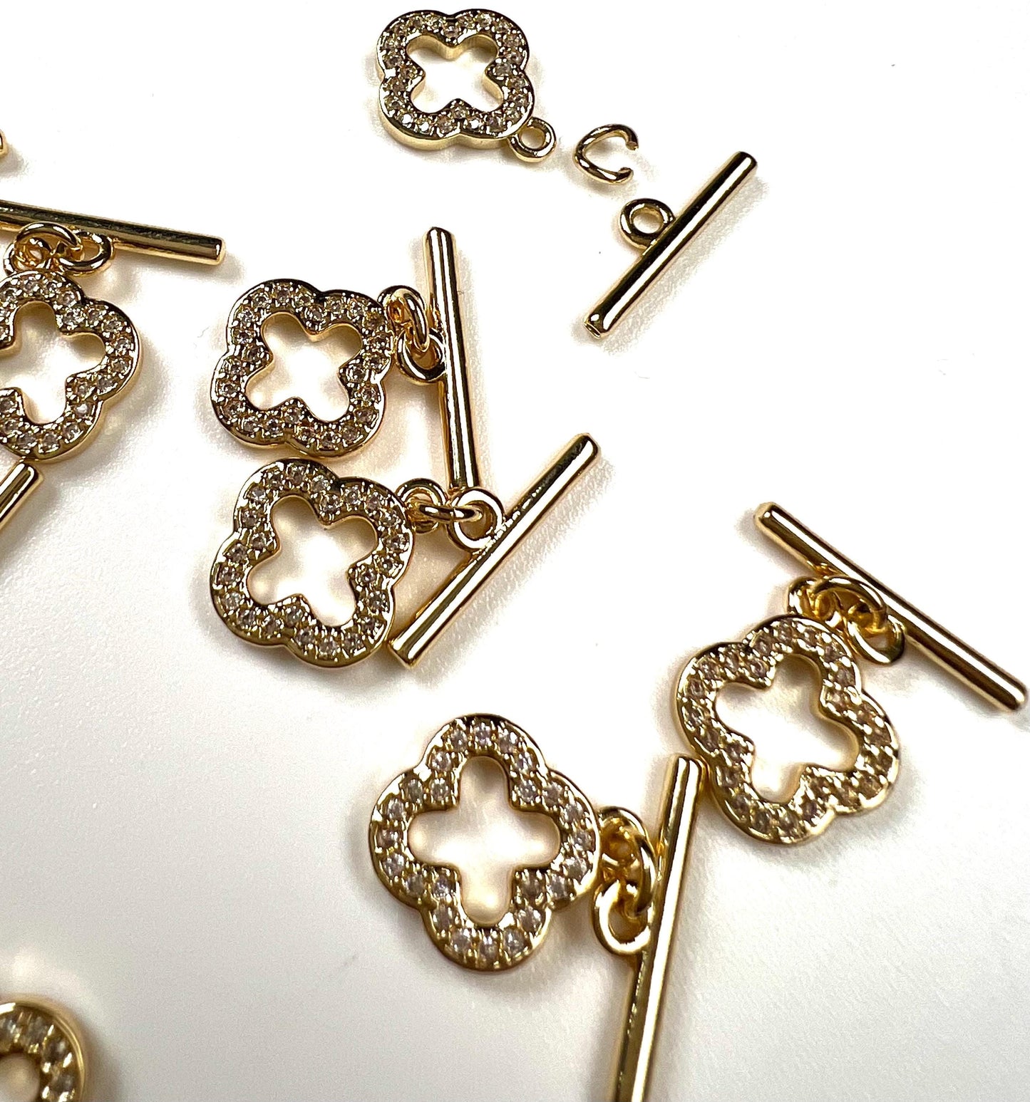 18k gold vermeil cubic zirconia CZ diamonds setting Fancy flower toggle clasp elegant jewelry making clasp