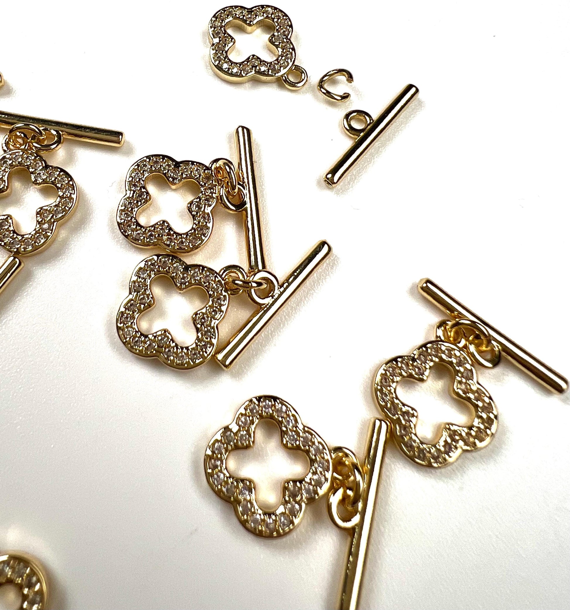 18k gold vermeil cubic zirconia CZ diamonds setting Fancy flower toggle clasp elegant jewelry making clasp
