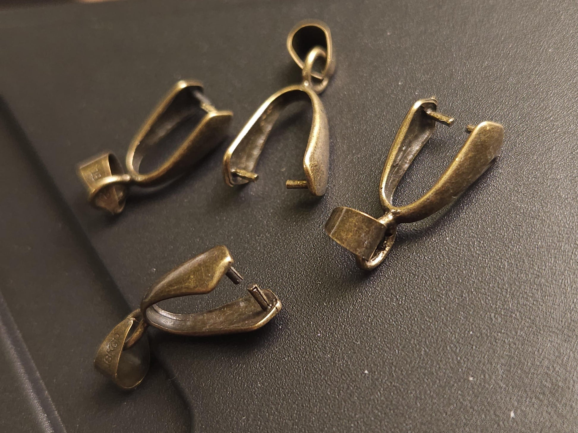10 pcs antique brass large size bail, 24mm long , wide open antique brass, pendant holder, bails, jewelry supplies.