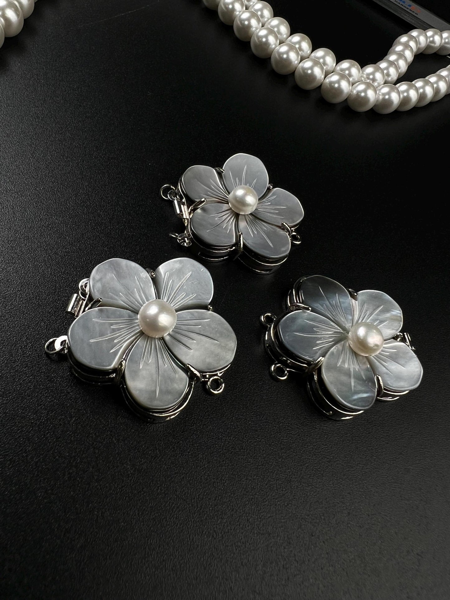 Natural Mother of pearl black lip 2 line Fancy Daisy flower pearl clasp Jewelry Making Rhodium silver push open use for 2 or 4 line necklace