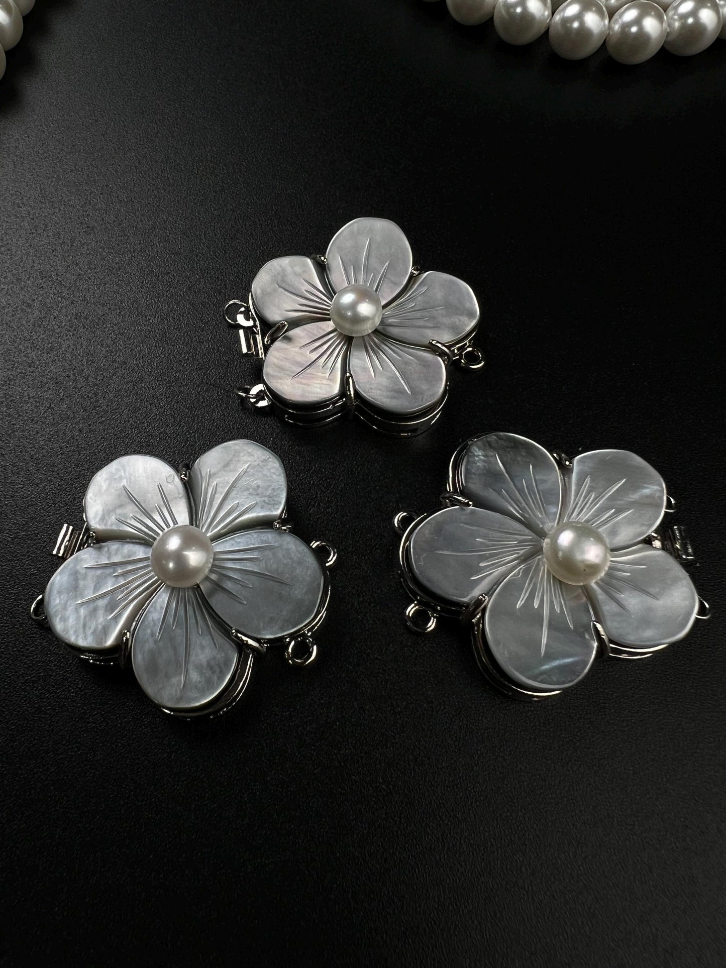 Natural Mother of pearl black lip 2 line Fancy Daisy flower pearl clasp Jewelry Making Rhodium silver push open use for 2 or 4 line necklace