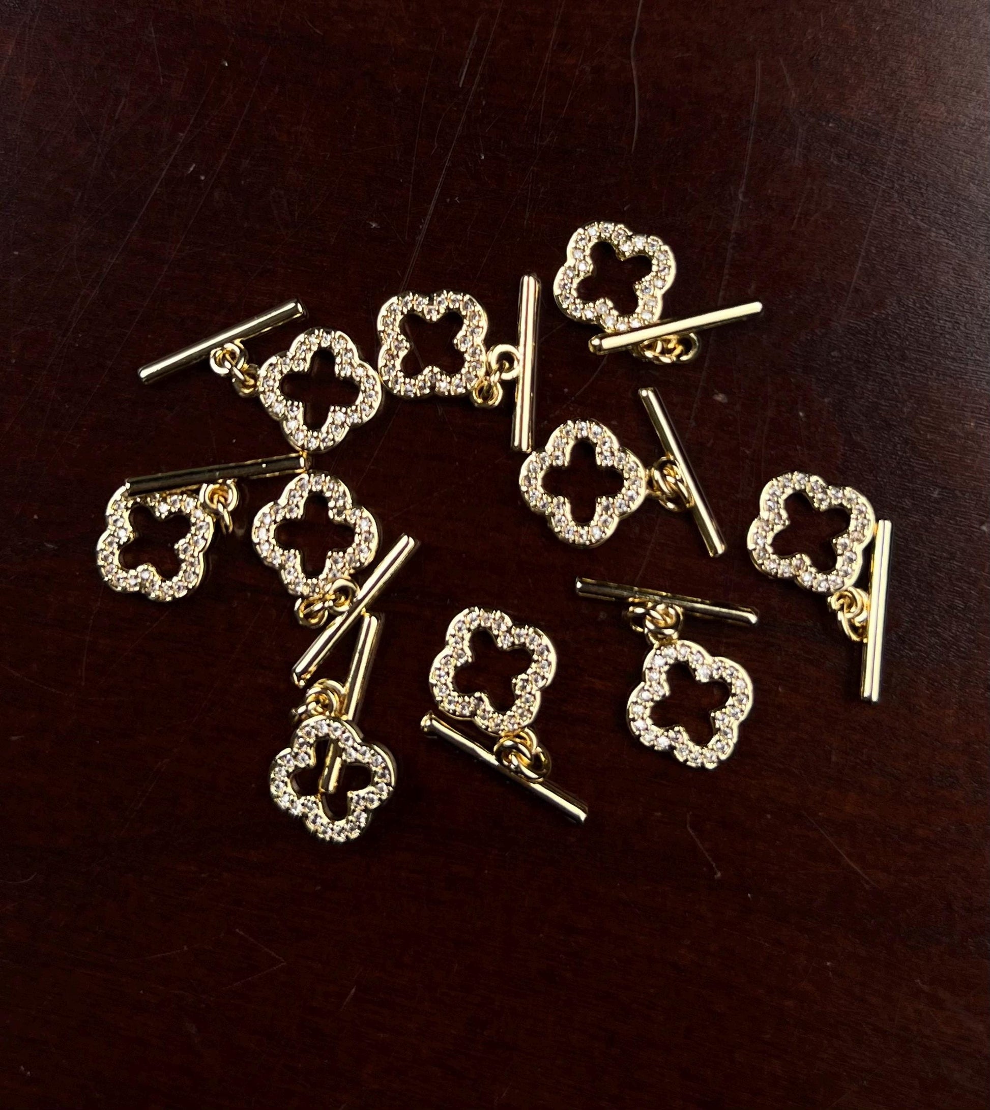 18k gold vermeil cubic zirconia CZ diamonds setting Fancy flower toggle clasp elegant jewelry making clasp