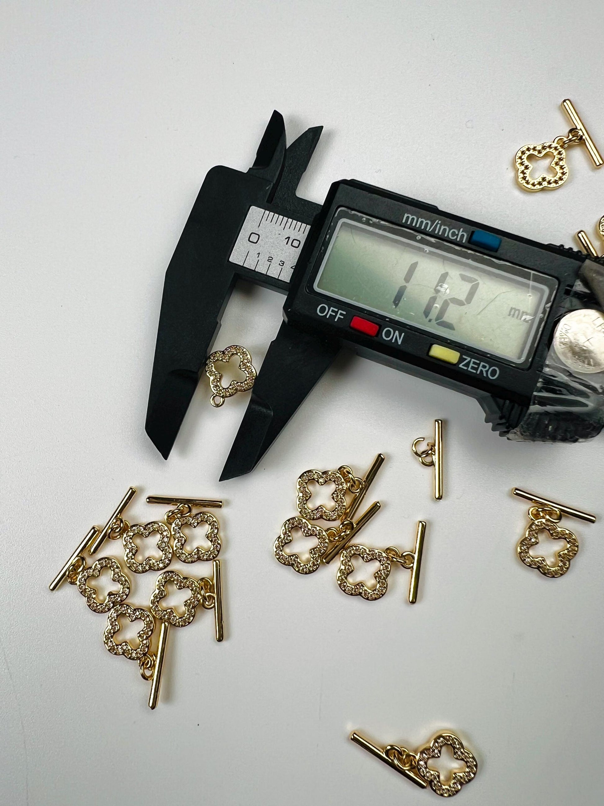 18k gold vermeil cubic zirconia CZ diamonds setting Fancy flower toggle clasp elegant jewelry making clasp