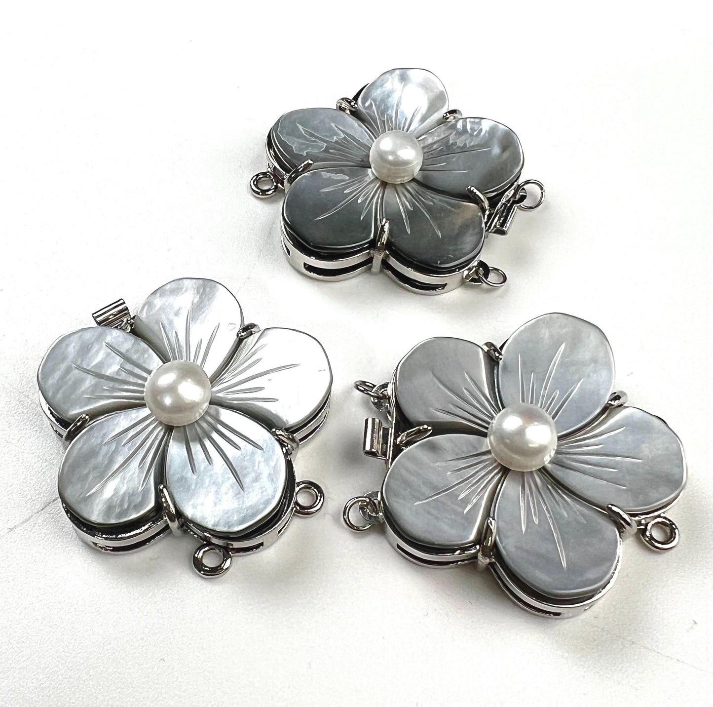 Natural Mother of pearl black lip 2 line Fancy Daisy flower pearl clasp Jewelry Making Rhodium silver push open use for 2 or 4 line necklace