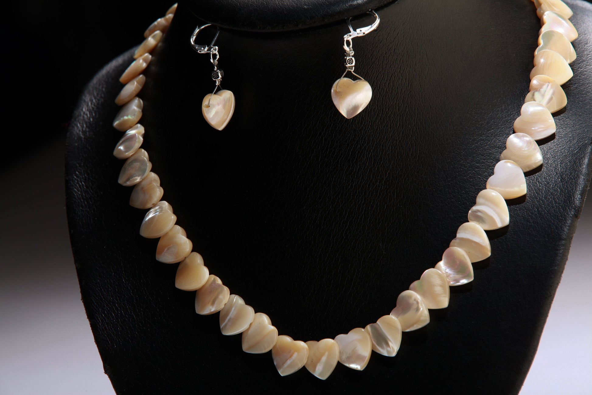 Mother of Pearl Heart Necklace, Earrings set, Natural MOP Mother of Pearl 13mm Puffed Overlap Heart Seashell Necklace Earrings Jewelry Set