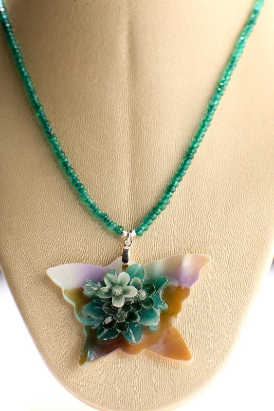 Green Onyx Rondelle Necklace with Natural Shell Mother of Pearl Butterfly Handcrafted Green Agate Flowers, Vintage, Gift 18&quot; Necklace